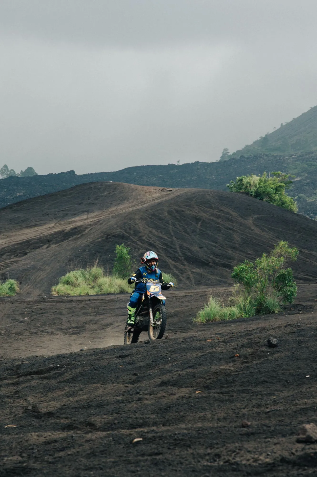 Black Lava, Batur caldera · Kintamani (3)